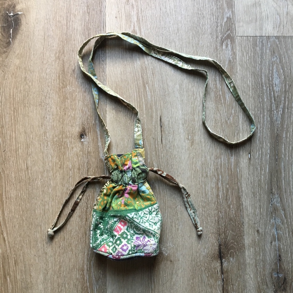 NWOT Little Cinched Travel Bag